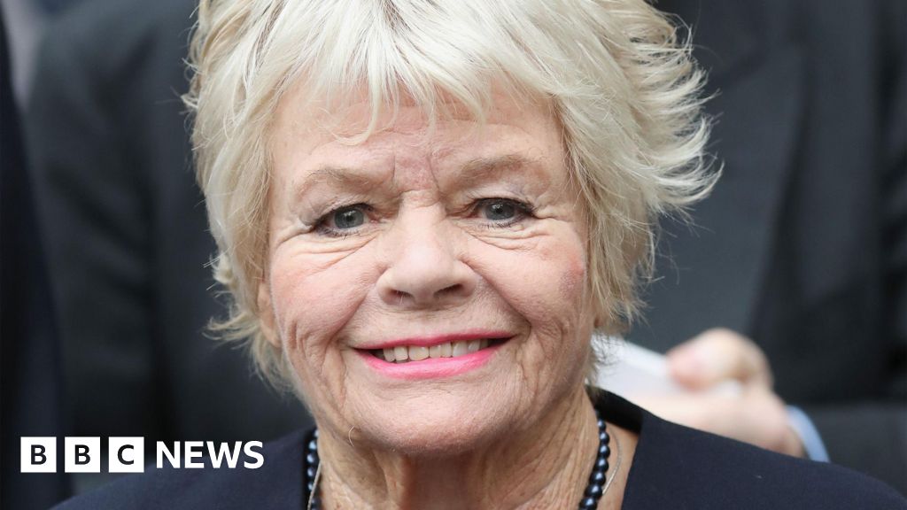 TV presenter Judith Chalmers dies aged 90